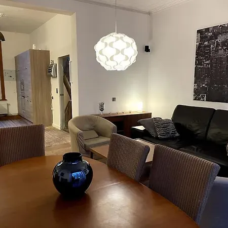 Zen Apartment *